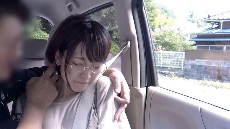 見た目は普通なのに実はドMでド淫乱の素人妻!個人撮影